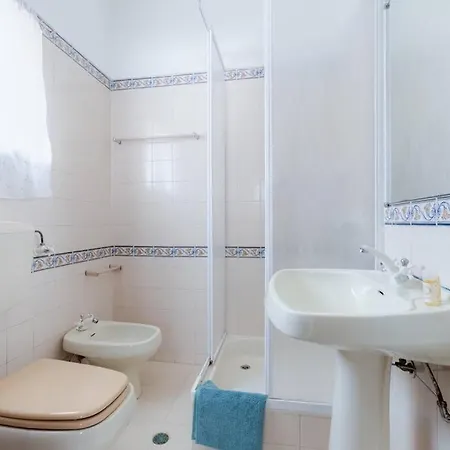 Villa Rosado - Moradia Para 6 Com Ac, Jardim A 5 Min Do Centro De Albufeira Exterior foto