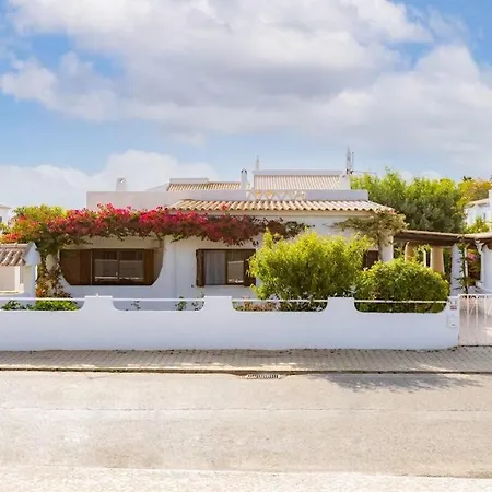 Villa Rosado - Moradia Para 6 Com Ac, Jardim A 5 Min Do Centro De Albufeira Exterior foto